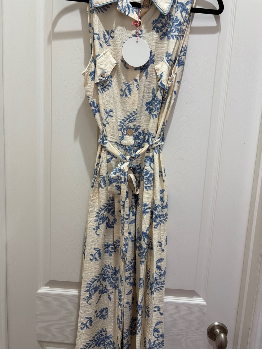 Umgee Cream and Blue Floral Sleeveless Jumpsuit with Tie Waist